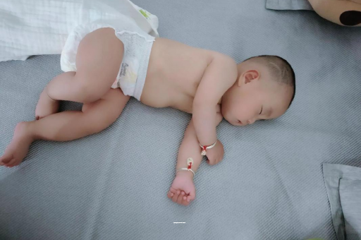 平凉四个月宝宝不爱笑